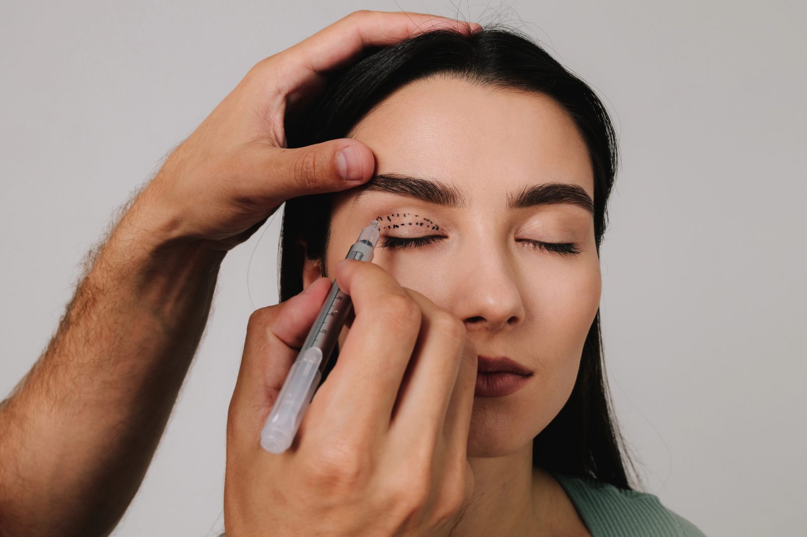 Blefaroplastika ni dala le estetske spremembe, ampak tudi praktično olajšanje