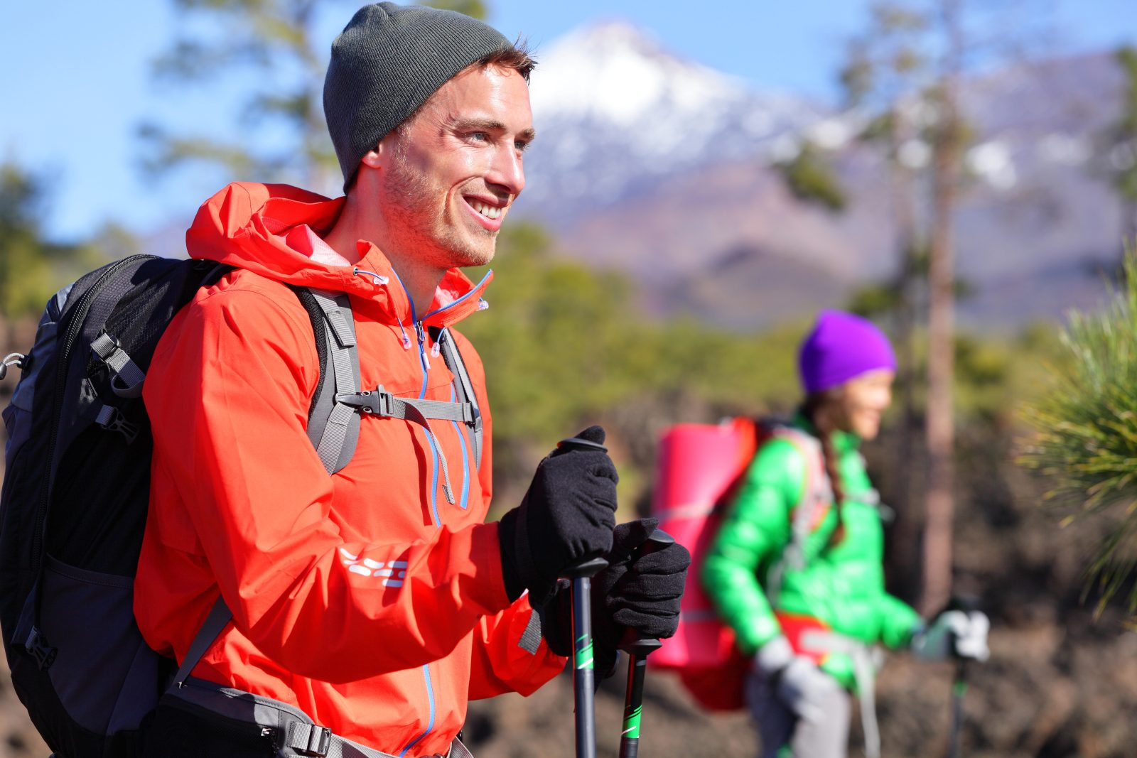 Zakaj trekking oblačila niso le modni trend industrije športnih oblačil ampak resnično funkcionalni del garderobe, ki smo ga resnično potrebovali